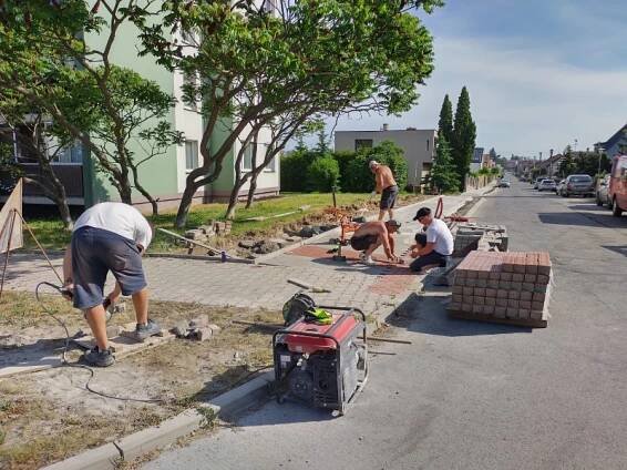 Stavební úpravy chodníku a veřejného osvětlení v ulici Jana z Dražic - Oficiální stránka města Benátky nad Jizerou