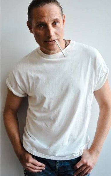 ANDERS BERG – AGENT & MANAGEMENT GROUP