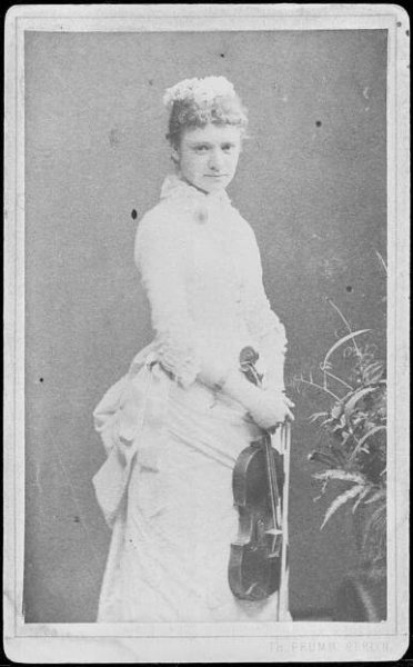Marie Soldat-Roeger - Wikipedia