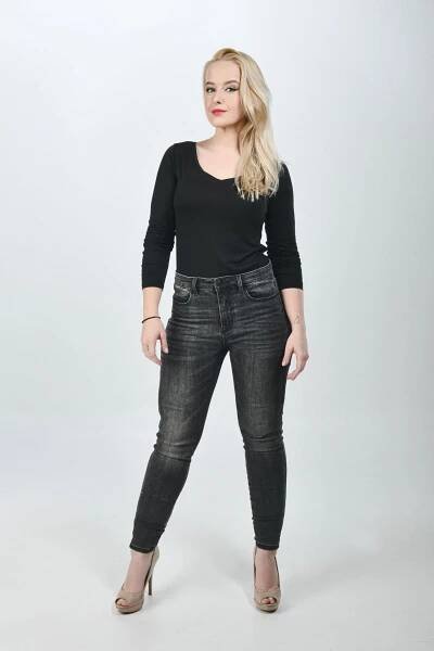 Dagmar Křížová | 48PRODUCTION