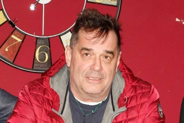 Miroslav Etzler se díky synovi Samuelovi cítí mladý. Starší děti s ním však přerušily kontakt - OnlyU