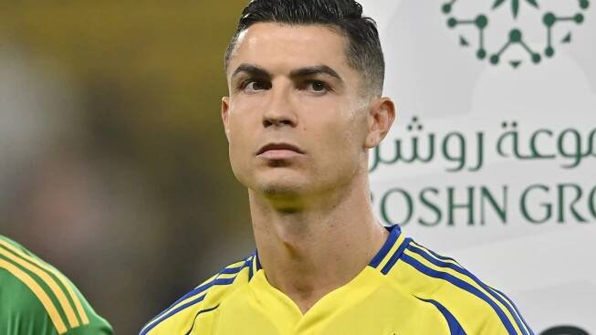 Cristiano Ronaldo transfer thrown into doubt after Al-Nassr issue defiant statement over Man Utd legend’s f...