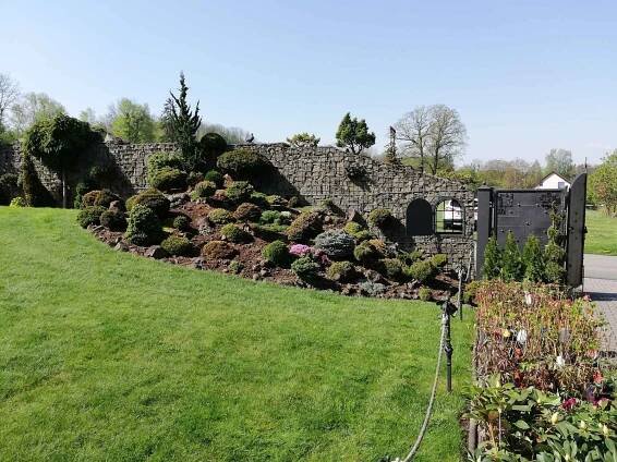 Čtenáři výletují: V Miniarboretum U Holubů vás ohromí nejen čarodějné metly