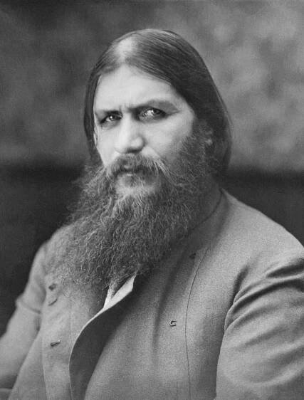 Léčitel Rasputin: Carevna jej uctívala, jeho smrt je dodnes velkou záhadou
