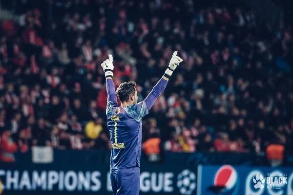SLAVIA x DORTMUND 0:2 - LIGA MISTRŮ / fotogalerie zápasu
