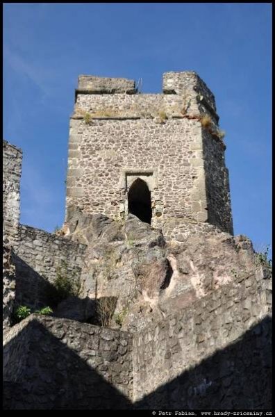 Hrad Levice – Levický hrad / hrady-zriceniny.cz
