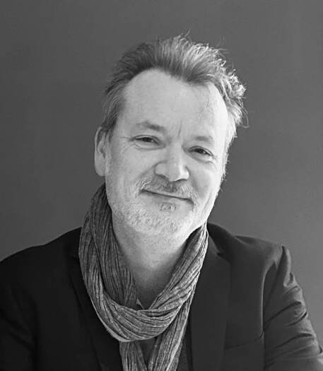 Poet of the Month – TheSeventhQuarryPress