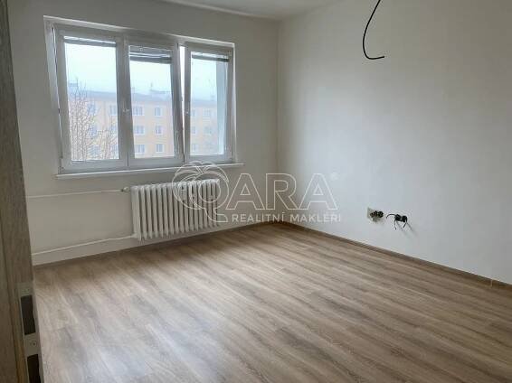 Pronájem Byt 2+1, Svobodova, Nová Role, okres Karlovy Vary