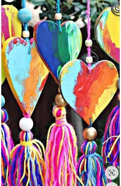 Pin by Barbara on Valentines Day in 2025 | Valentine art projects, Heart art projects, Valentines art
