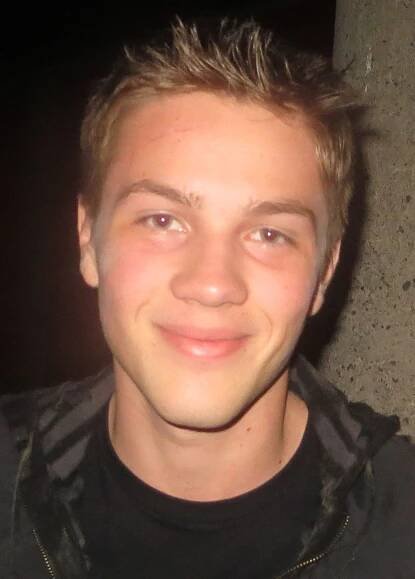 Soubor:Connor Jessup 2013.jpg – Wikipedie