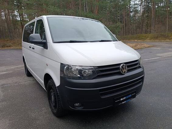 Volkswagen Transporter T5 Kombi facelift | BudCars