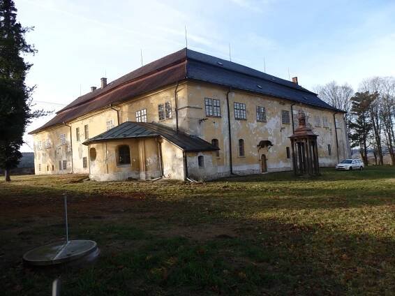 Fotogalerie • Zámek Nový Studenec (Zámek) • Mapy.com