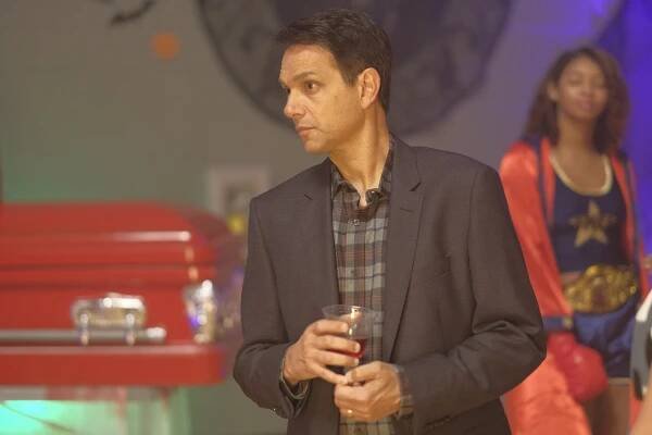 Cobra Kai - Kostlivec (S01E03) (2018)