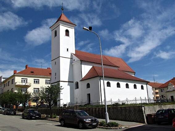 Uherskobrodský kostel Mistra... - Kostel