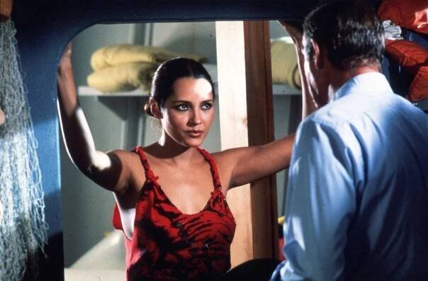 Barbara Carrera - Nikdy nehovor nikdy - Z filmu