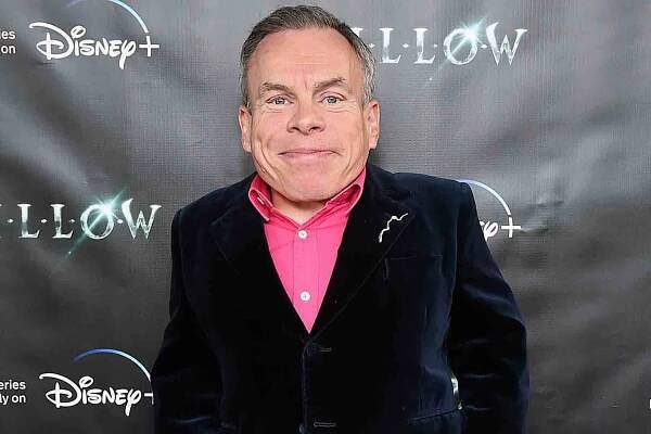 Warwick Davis: Hvězda Star Wars a Harryho Pottera na Comic Con Praha 2024 - Funko Collector