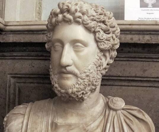 Commodus Biography - Facts, Childhood, Life History, Achievements & Death of Roman Emperor