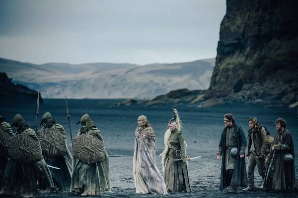 Rosalinde Mynster, Gijs Naber, Jannis Niewöhner, Dominic Marcus Singer - Hagen - Im Tal der Nibelungen - Z filmu