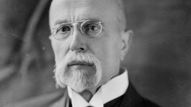 Švestkové knedlíky s mákem. Víme, co dalšího miloval na svém stole prezident Masaryk - Jimeto.cz