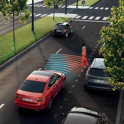 Front Assist hlídající chodce (foto: Škoda)