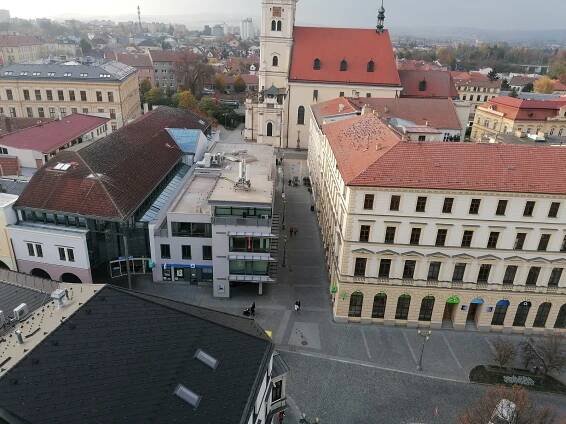VIDEO: Mimořádný výhled z radniční věže ve Vyškově. Návštěvníci řešili i kvíz