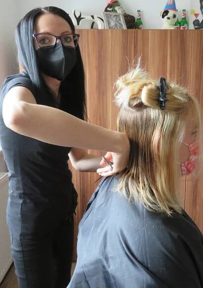 Kadeřnice z Tábora nepotřebuje salon, skvělý účes udělá v domácím prostředí