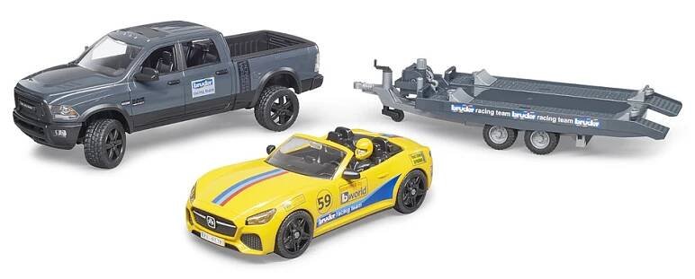 Bruder Terénní auto RAM se sportovním vozem a figurkou