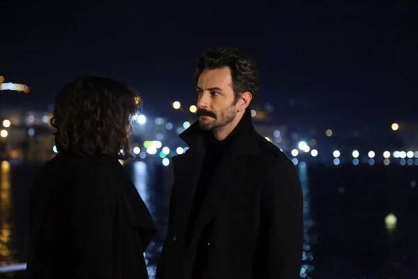 Üç Kız Kardeş - Episode 18 - Z filmu - Gökberk Demirci