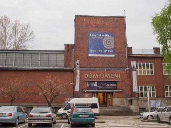 Ostravský Dům umění je opět otevřen, nabídne hned pět výstav