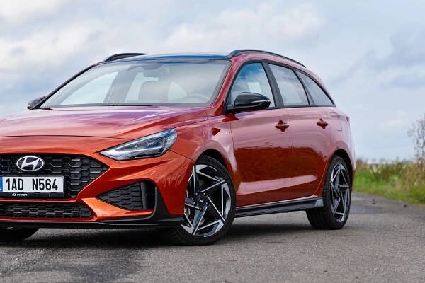 Češi ho milují, proto se moc nemění: Modernizovaný Hyundai i30 je skoro stejný, jedna změna ale zabolí