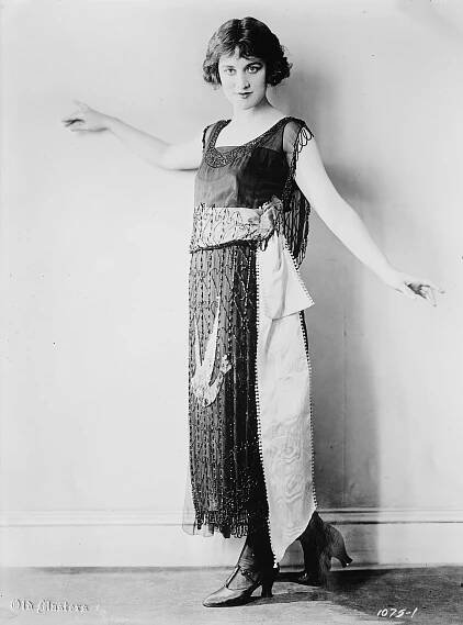Regina Wallace - Wikipedia