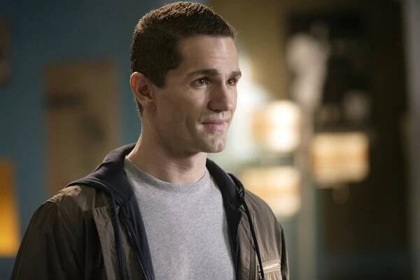 Smallville - Propast - Z filmu - Sam Witwer