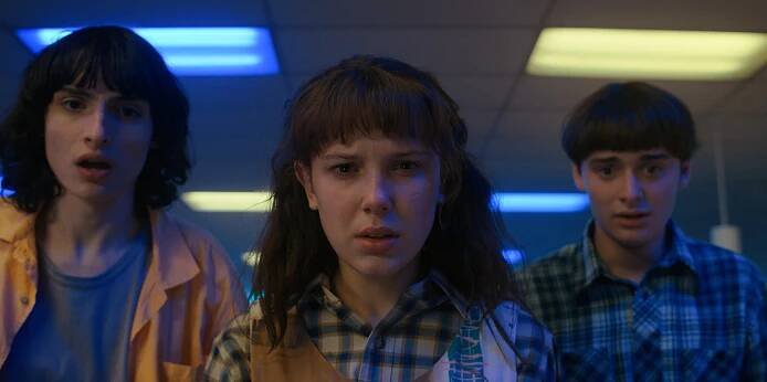 Stranger Things - Kapitola druhá: Vecnova kletba (S04E02) (2022)