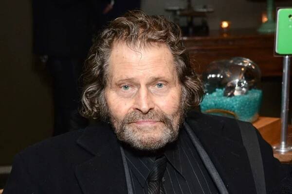 Bruce Glover, Father of Crispin Glover and Veteran Actor Who Played a Classic James Bond Villian, Dies at 92