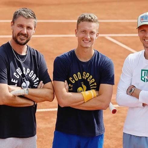 Neber Berdycha, vyhodí tě, slyšel Navrátil junior. Teď bezva parta září