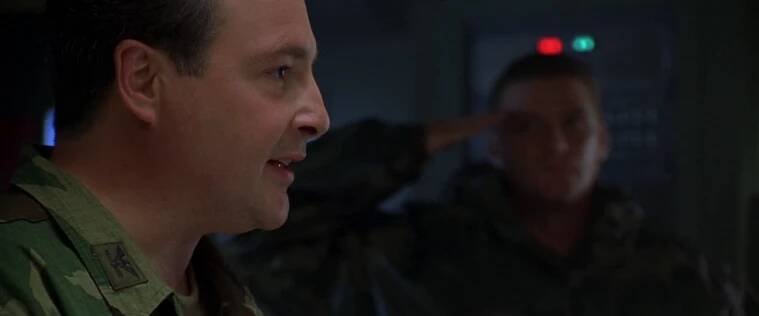 Godzilla - Z filmu - Kevin Dunn