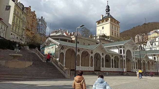 ANKETA: Vyberte nejkrásnější budovu v Karlových Varech