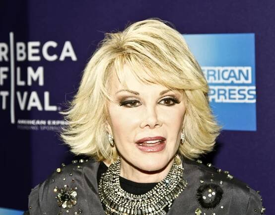 Moderátorka Joan Rivers: Plastické operace pro ni byly vášní a podstoupila jich kolem 734. Na svůj věk vypadala naprosto neuvěřitelně