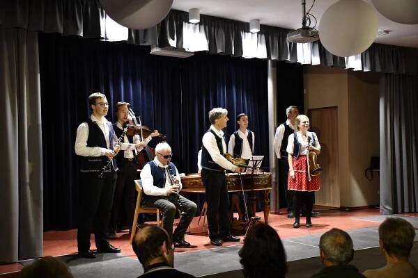 Koncert – Cimbálka CML Šumperk – Městská knihovna T. G. Masaryka Šumperk