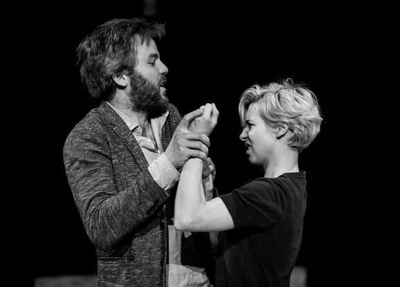 Macbeth – Divadlo Na zabradli – zkouska (Miloslav Konig, Anezka Kubatova) foto Michal Hancovsky