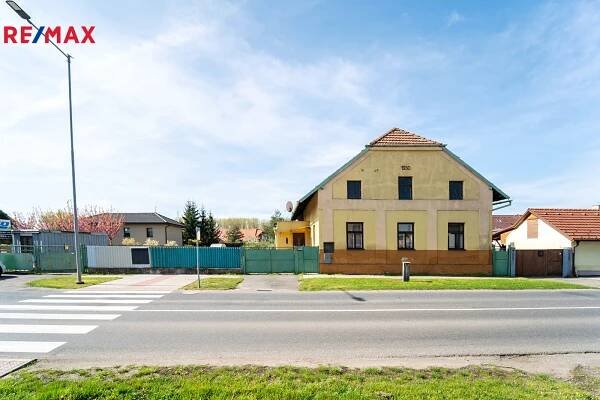 Prodej RD s dílnou, 2x garáž, pozemek 1213 m2, Poděbrady - Velké Zboží, okr. Nymburk | Reality.iDNES.cz 