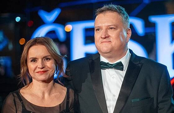 Halka Jeřábek Třešňáková s manželem Tomášem Jeřábkem na předávání Českých lvů...