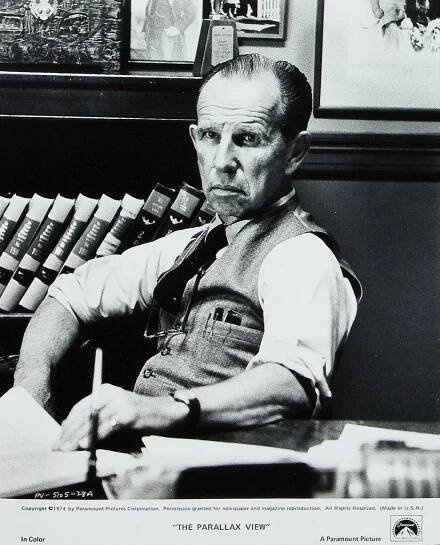 Hume Cronyn - Pohled společnosti Parallax - Fotosky