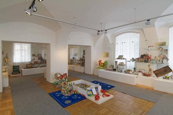 Muzeum a Pojizerská galerie Semily - Muzea a galerie - Český ráj - Semily