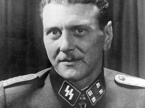 Benito Mussolini - Médium.cz
