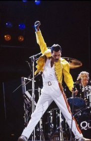 Freddie Mercury, rozená hvězda (2019)
