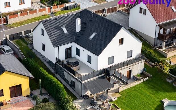 Rodinné domy, Skršín, 353 m²