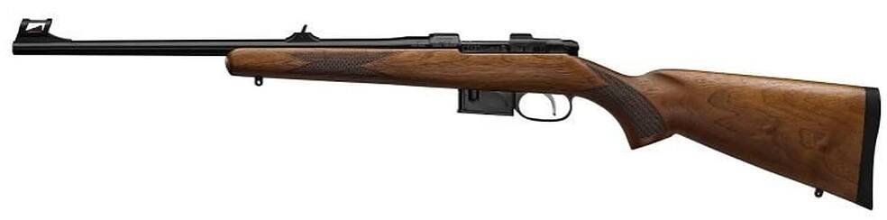 Guľovnica CZ 527 Carbine s pažbou z orechového dreva a kovanou hlavňou, vhodná pre pohotovú streľbu na kratšie a stredné vzdialenosti.