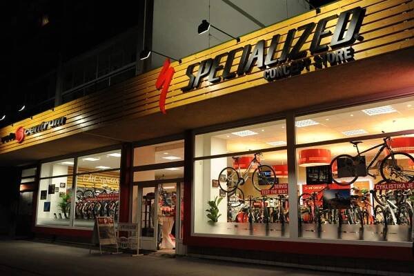 VELOCENTRUM SPECIALIZED CONCEPT STORE foto 2