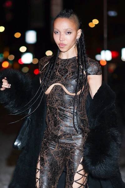 FKA twigs Cancels Coachella 2025 Performances Due to Ongoing Visa Issues